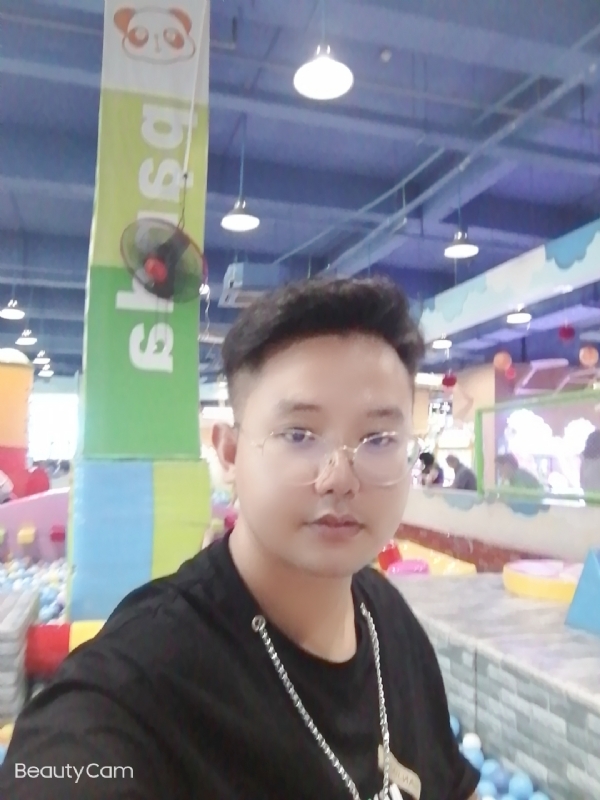 棒哥的第三张照片--赣州相亲服务中心
