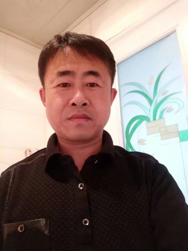 坦率的第一张照片--赣州相亲服务中心