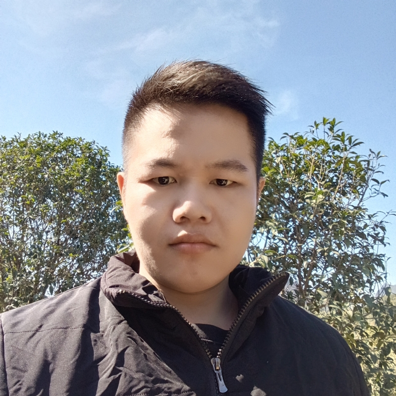 龙怀的第二张照片--赣州相亲服务中心
