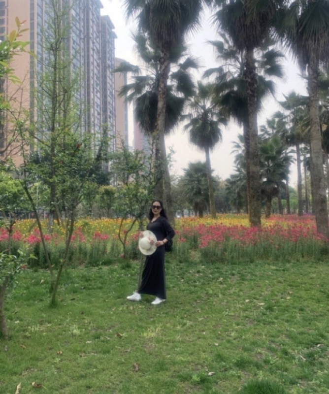 粉墨登场的第一张照片--赣州相亲服务中心