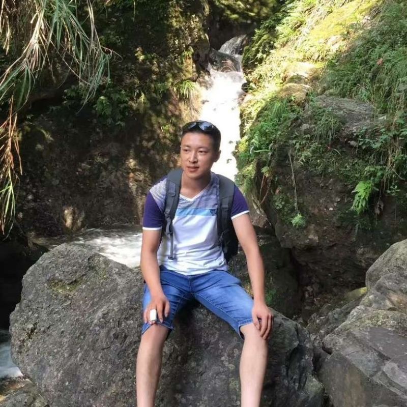 人杰地也灵的第一张照片--赣州相亲服务中心
