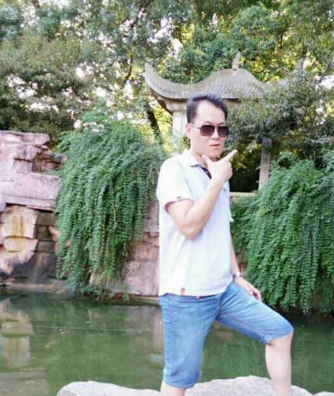 随缘的第一张照片--赣州相亲服务中心