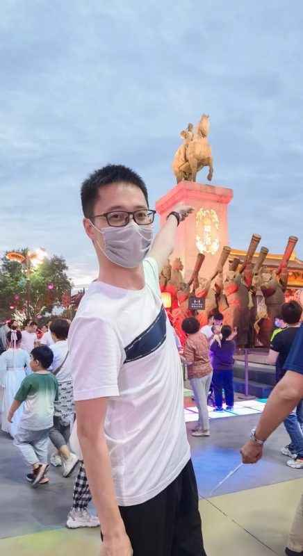 一休哥的第一张照片--赣州相亲服务中心