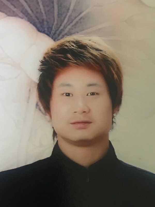 咮辛的第一张照片--赣州相亲服务中心