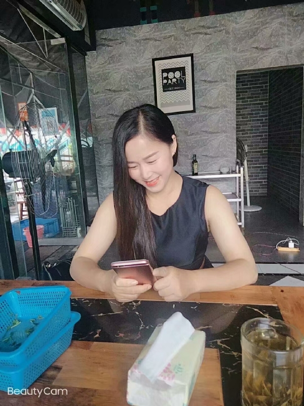 如不坚强弱给谁看的第一张照片--赣州相亲服务中心