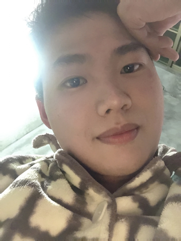 她的第四张照片--赣州相亲服务中心