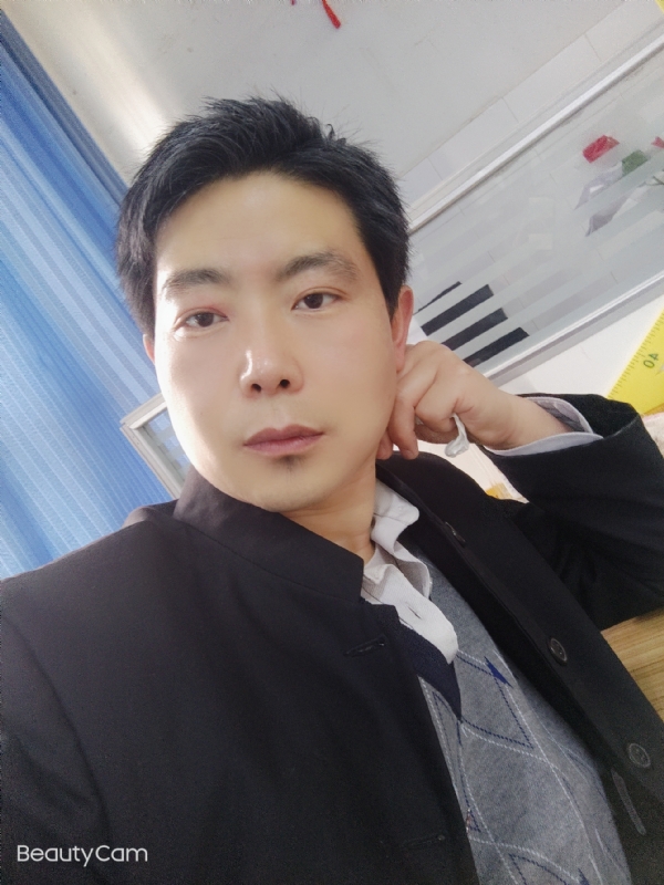 铜豌豆的第一张照片--赣州相亲服务中心