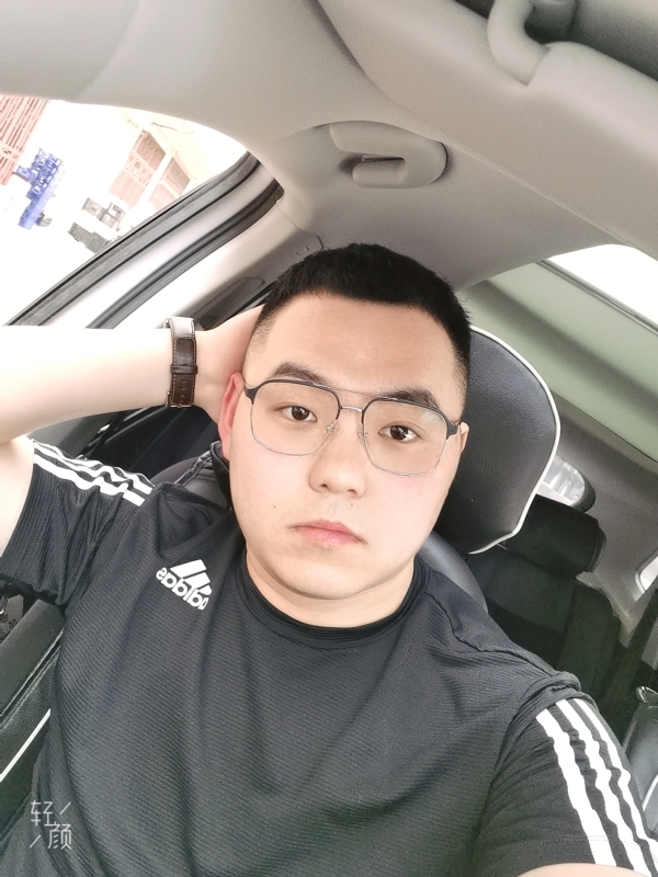 海阔天空的第一张照片--赣州相亲服务中心