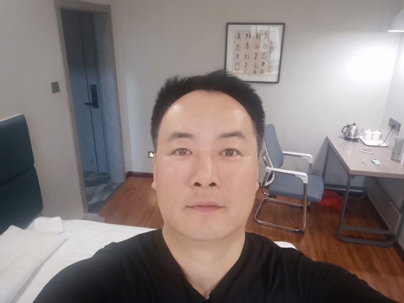 莫待花落空折枝的第一张照片--赣州相亲服务中心