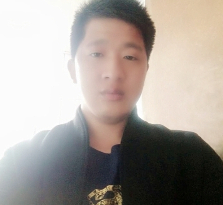 形影不离的第一张照片--赣州相亲服务中心