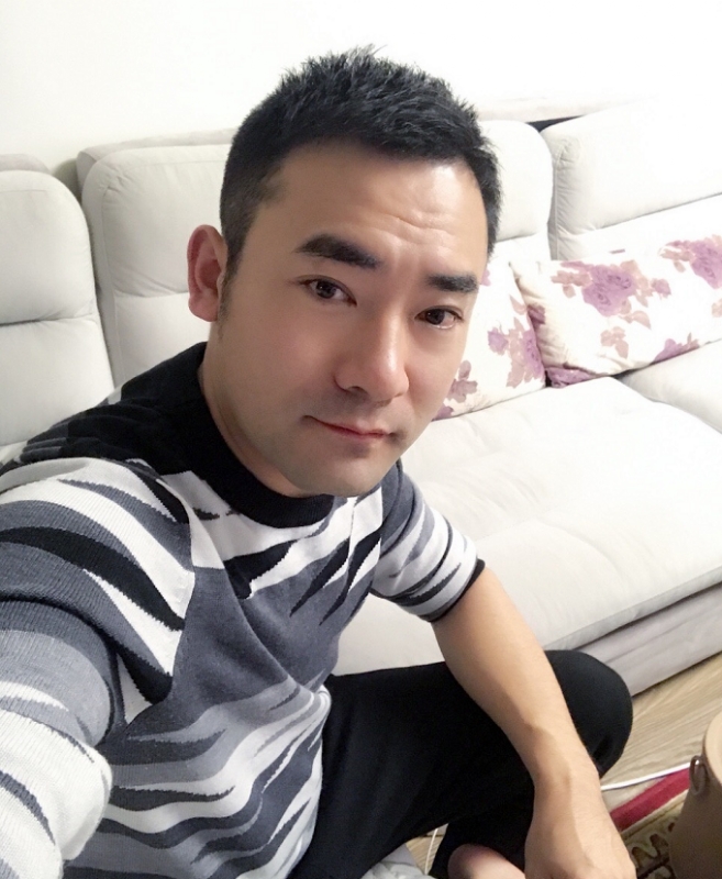 随风的第一张照片--赣州相亲服务中心