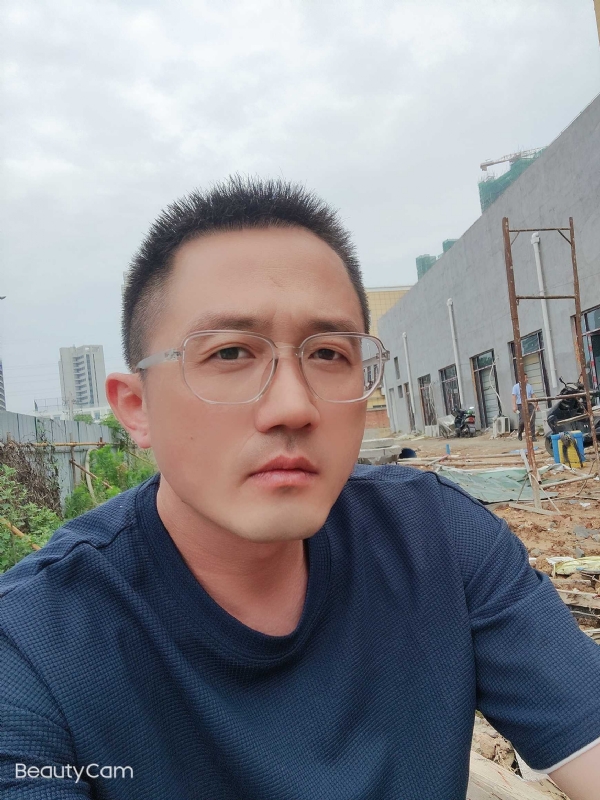 清风烈酒的第二张照片--赣州相亲服务中心