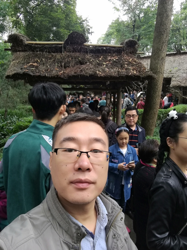撑起一片天的第一张照片--赣州相亲服务中心