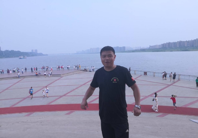 曾经心疼的我的第一张照片--赣州相亲服务中心