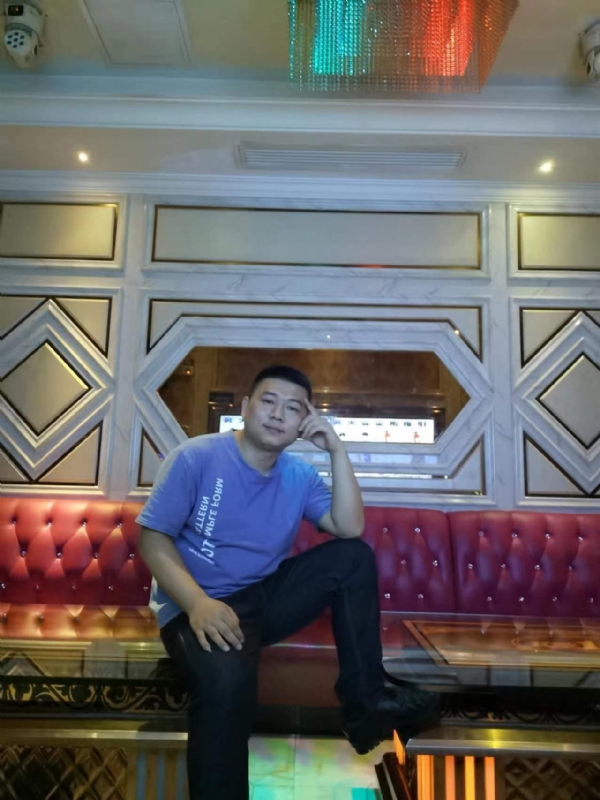黄生的第四张照片--赣州相亲服务中心