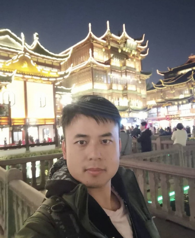 何先生he的第一张照片--赣州相亲服务中心