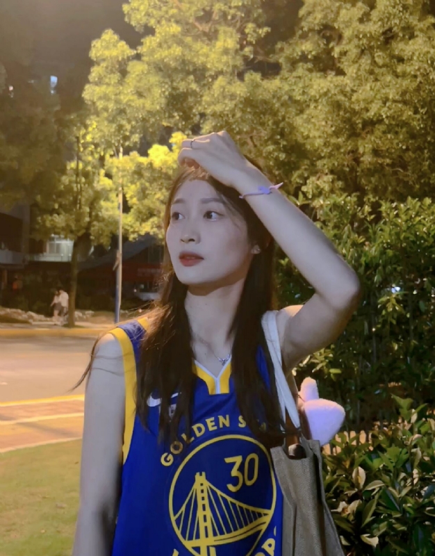 小趴菜的第三张照片--赣州相亲服务中心