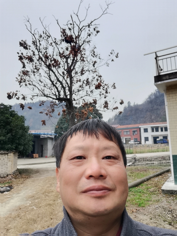 苏众青春冲浪的第二张照片--赣州相亲服务中心