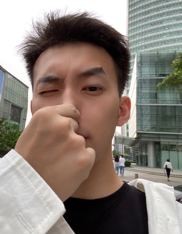 绝世大冤种的第四张照片--赣州相亲服务中心