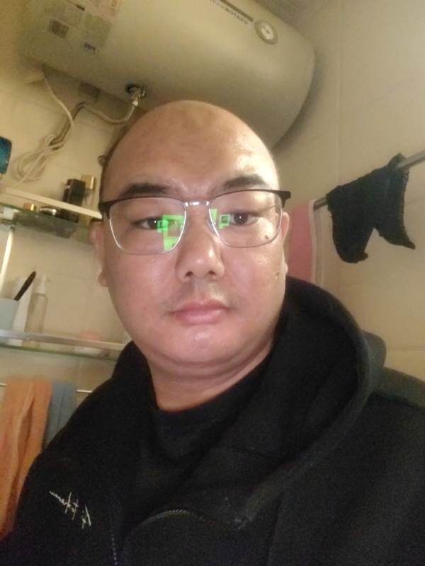 小胖子的第一张照片--赣州相亲服务中心