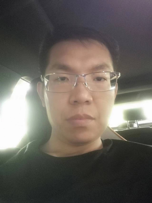 小黑包的第一张照片--赣州相亲服务中心