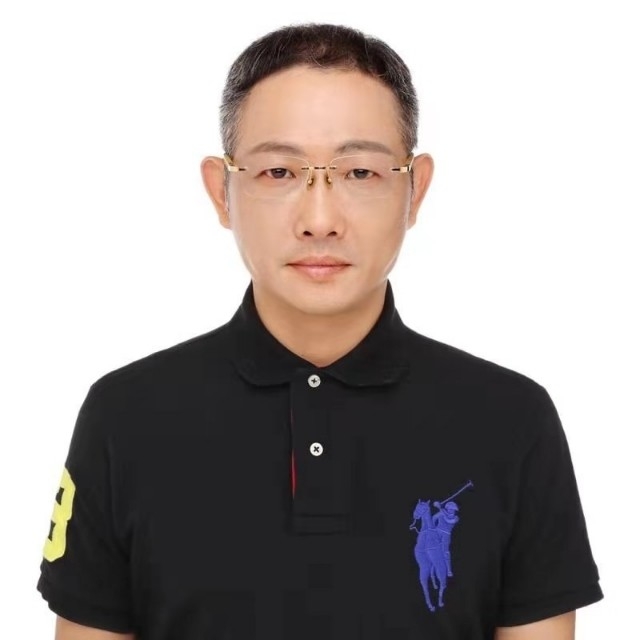 邱先森的第一张照片--赣州相亲服务中心