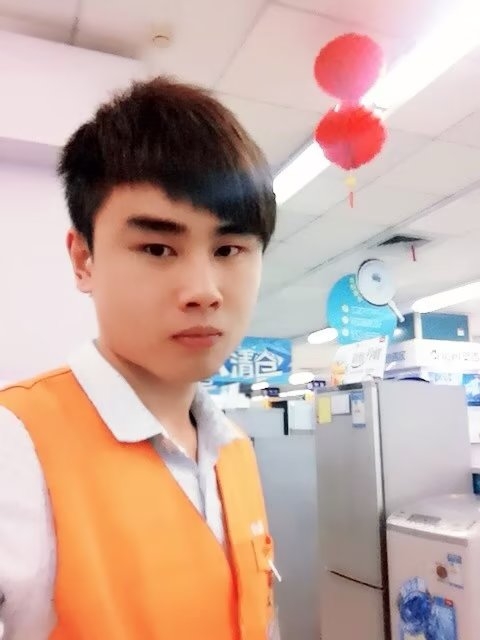罗自强的第一张照片--赣州相亲服务中心