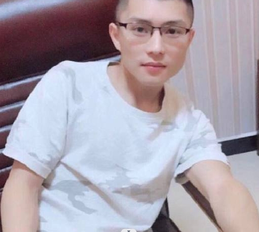辉辉辉的第一张照片--赣州相亲服务中心