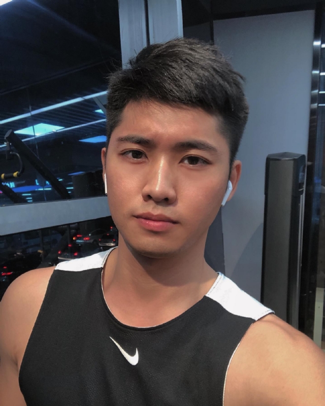 林毅的第一张照片--赣州相亲服务中心