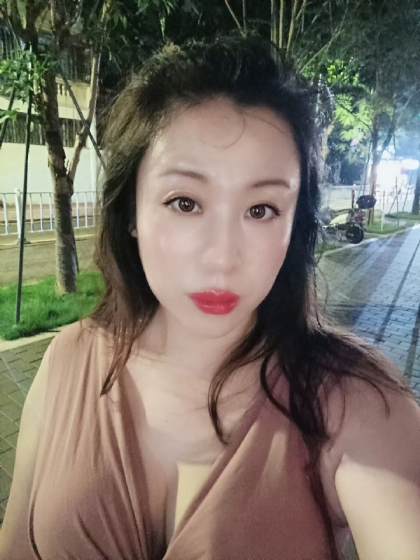 叶子青青的第一张照片--赣州相亲服务中心
