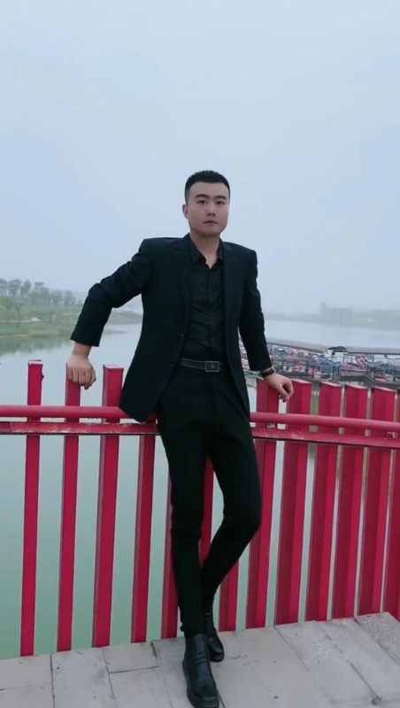 Albert的第一张照片--赣州相亲服务中心