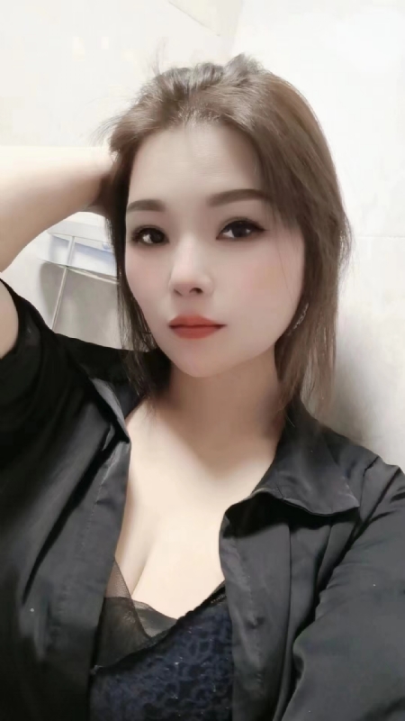 爱笑的女孩的第一张照片--赣州相亲服务中心