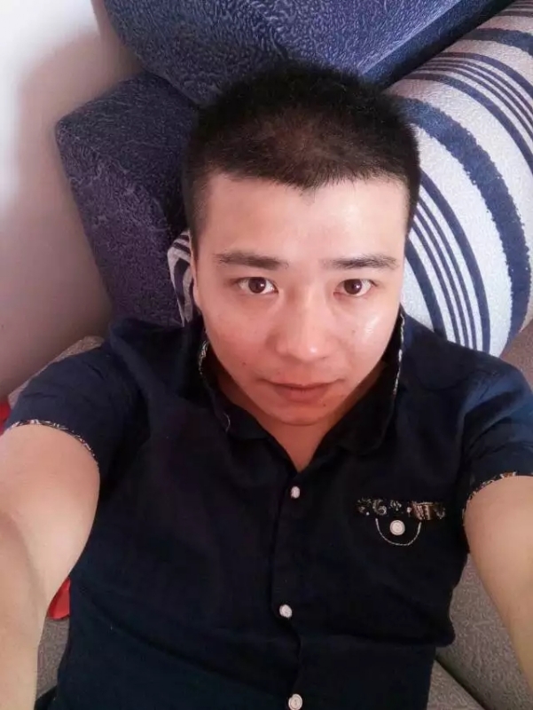 漫步的面包的第一张照片--赣州相亲服务中心
