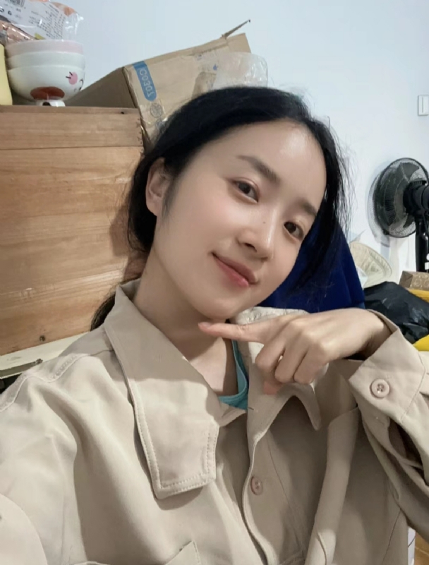 多喝热水的第二张照片--赣州相亲服务中心