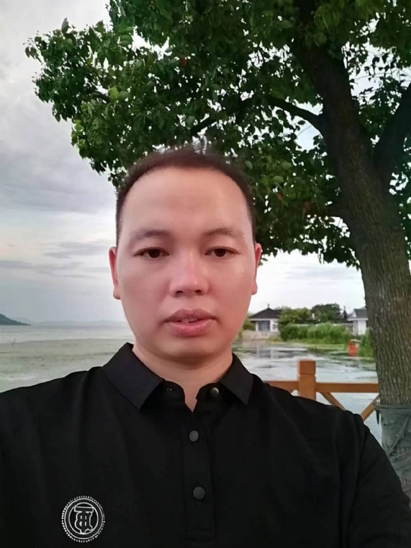一起说晚安的第一张照片--赣州相亲服务中心