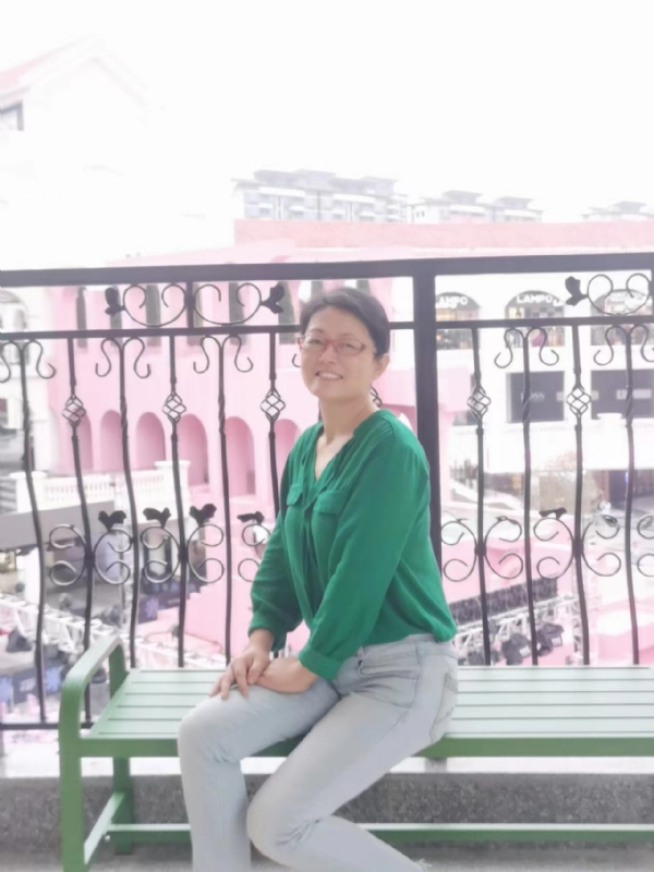 丽华的第四张照片--赣州相亲服务中心