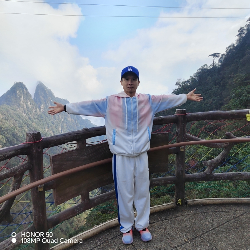 明明的第一张照片--赣州相亲服务中心