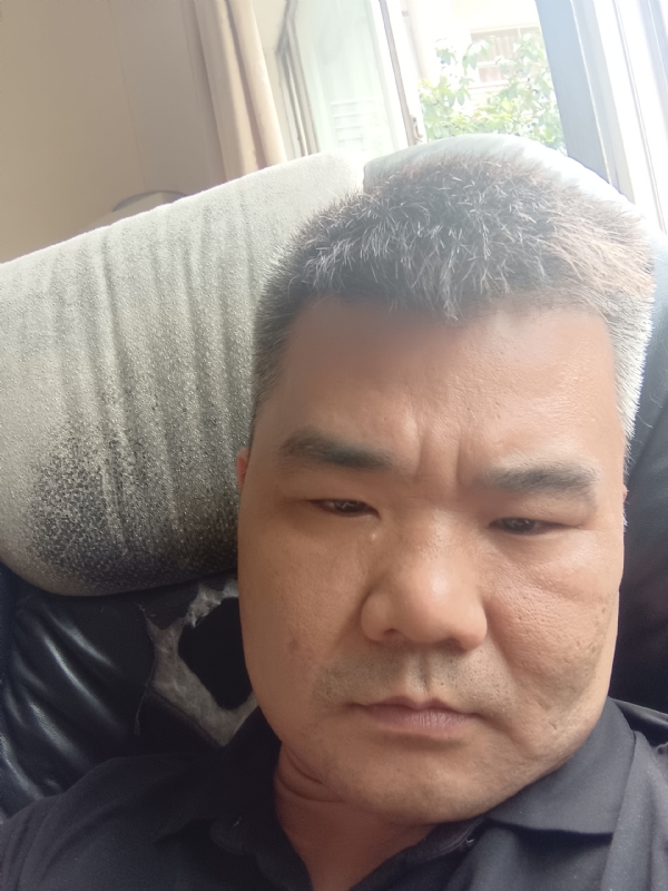 路人的第一张照片--赣州相亲服务中心