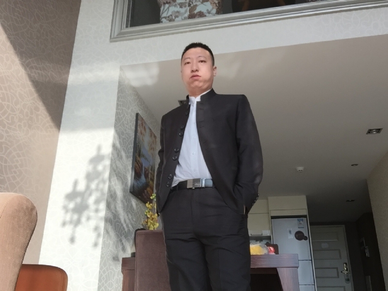 雅小炁的第一张照片--赣州相亲服务中心