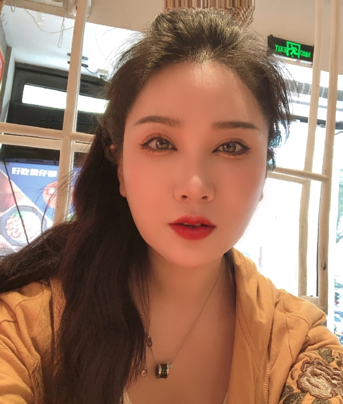 琳达的第二张照片--赣州相亲服务中心