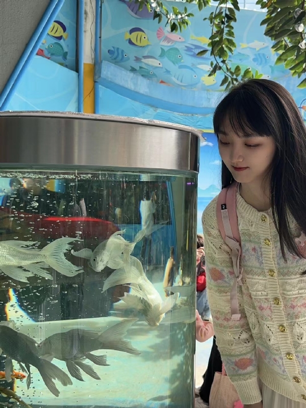 yiyi的第一张照片--赣州相亲服务中心
