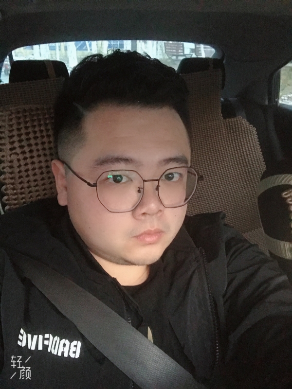 欢笑的第一张照片--赣州相亲服务中心