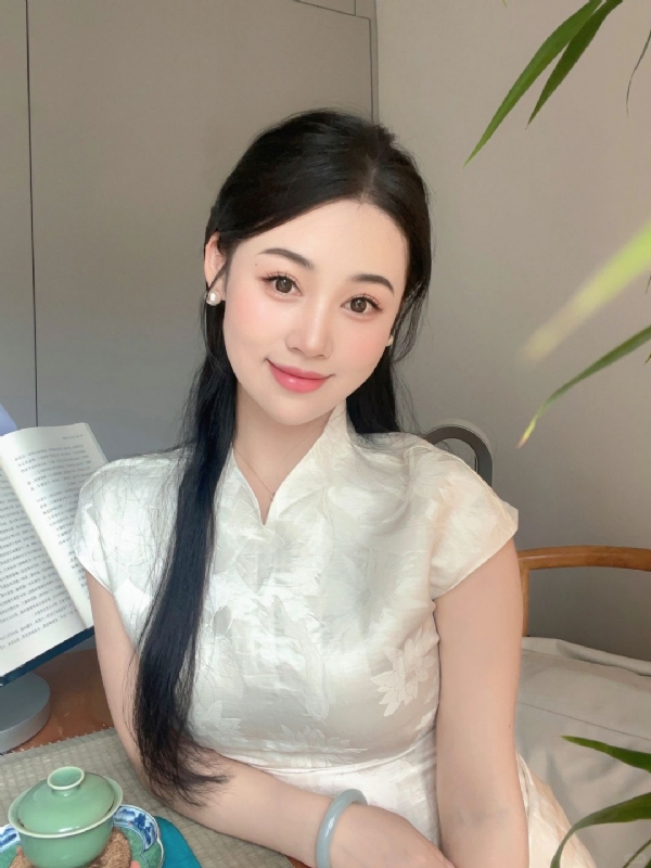 小慧的第一张照片--赣州相亲服务中心