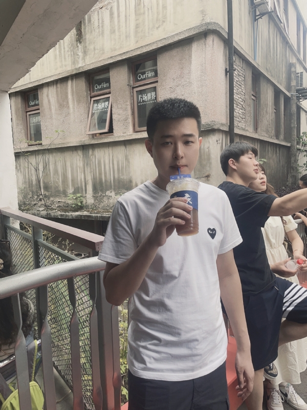 尚龙的第二张照片--赣州相亲服务中心