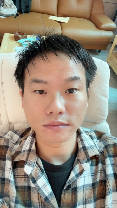 向日葵的第一张照片--赣州相亲服务中心