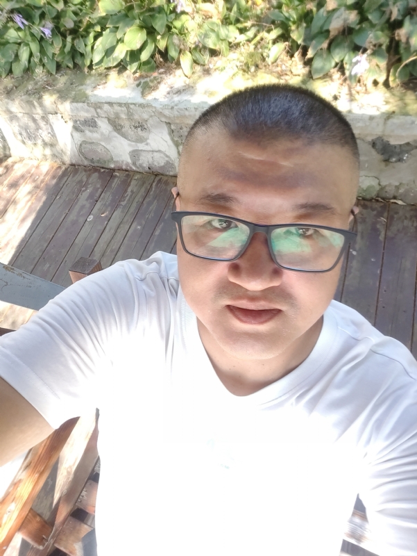 羊十八的第一张照片--赣州相亲服务中心