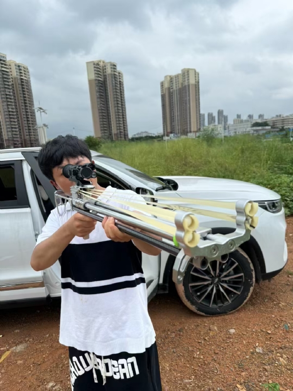 凌其飞的第一张照片--赣州相亲服务中心
