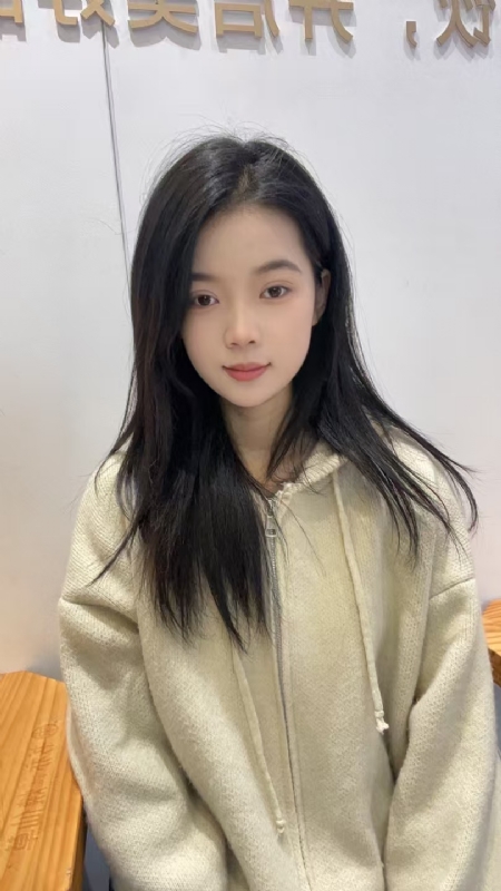 草莓奶昔的第一张照片--赣州相亲服务中心