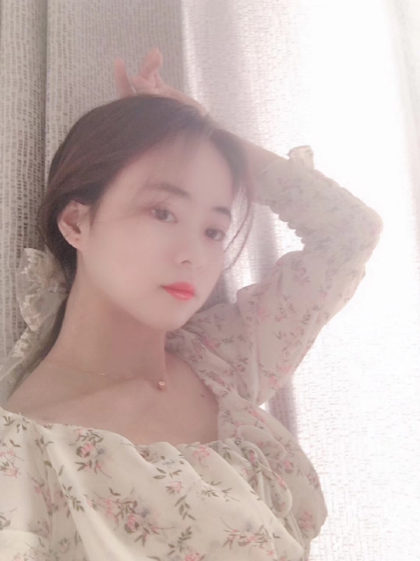 泡芙的第五张照片--赣州相亲服务中心