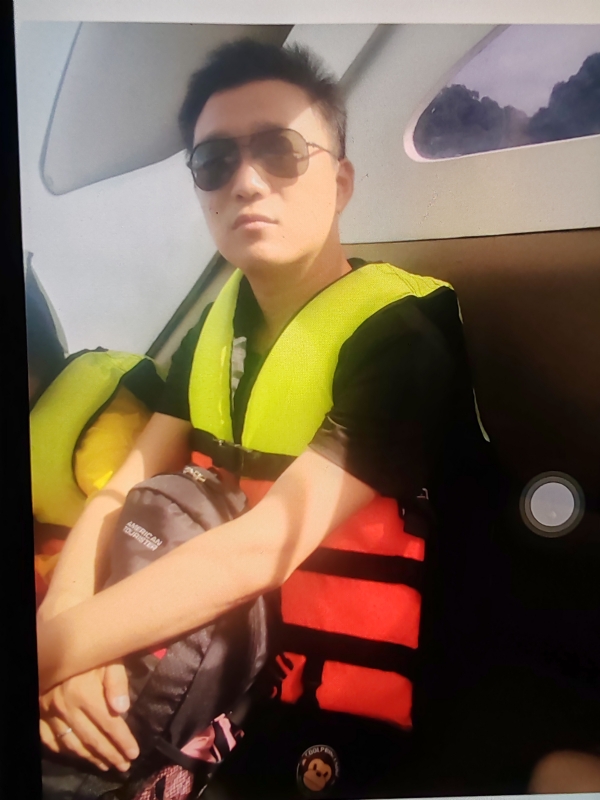 座看烟霞散的第一张照片--赣州相亲服务中心